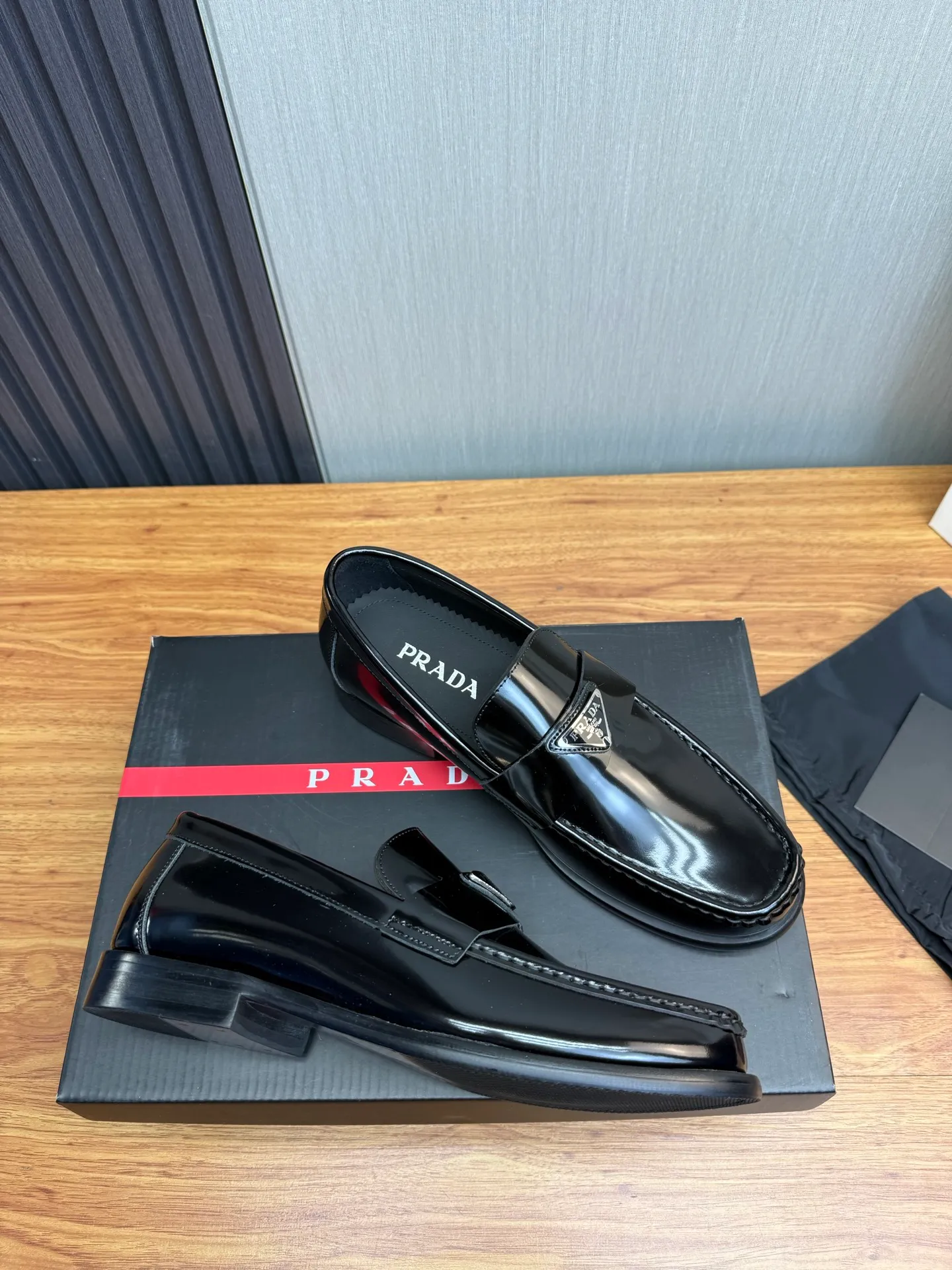 Factory price 580💰 ＰＲＡＤＡPrada. Men's business casual leather shoes, luxurious and noble👞All imported original brand leather materials, just to create a more comfortable wearing experience, upper: original cowhide. Frosted cowhide➕Imported full cowhide, original outsole✔️36-45 (45 non-returnable)